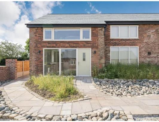 The Cottages At Ivy Farm By Charles Alexander Short Stay Lytham St Annes Exteriér fotografie